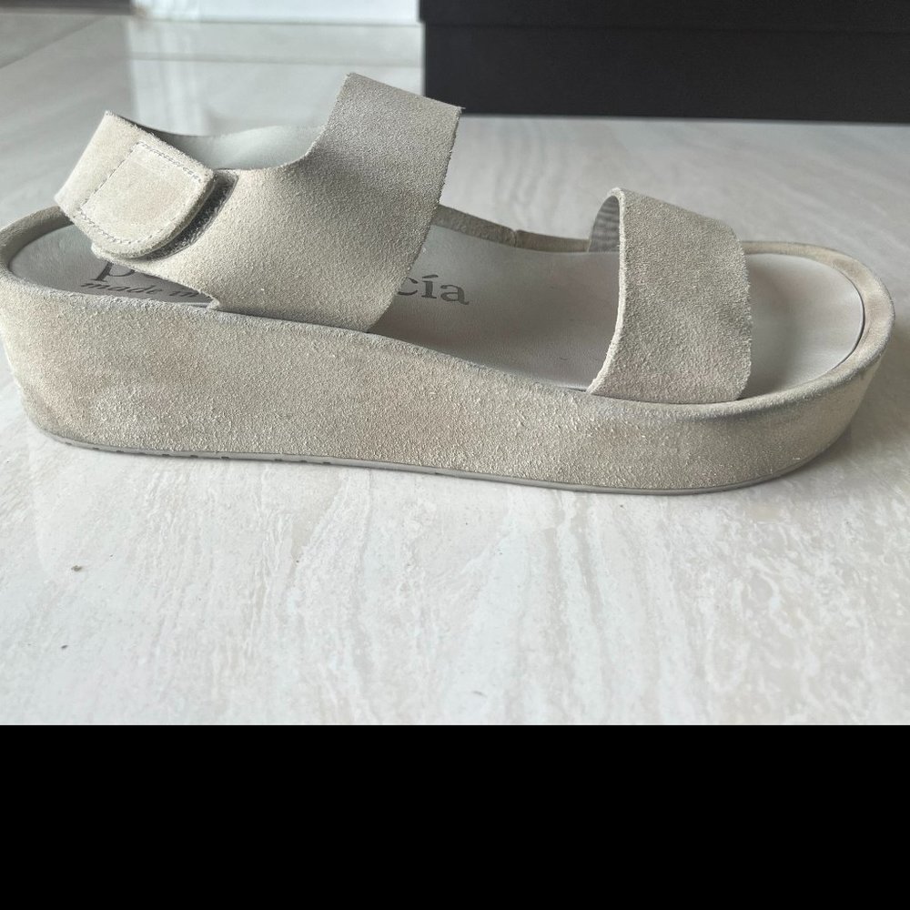 Pedro Garcia Sandals in Ivory size 37